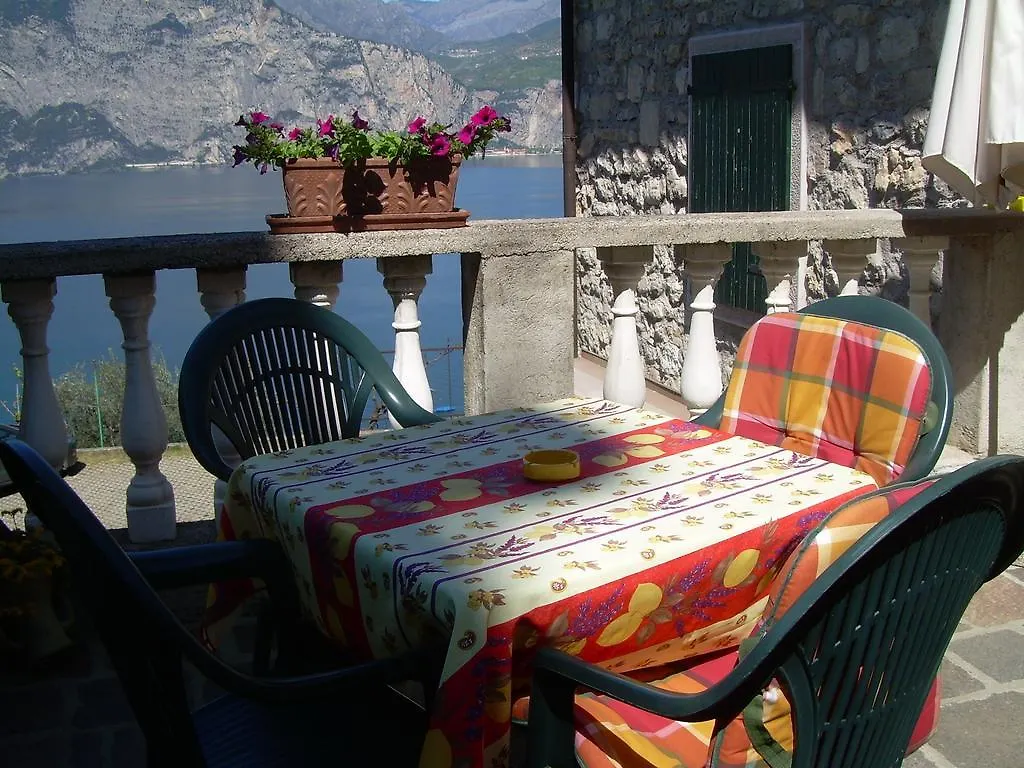 Apartament Casa Margherita Brenzone sul Garda