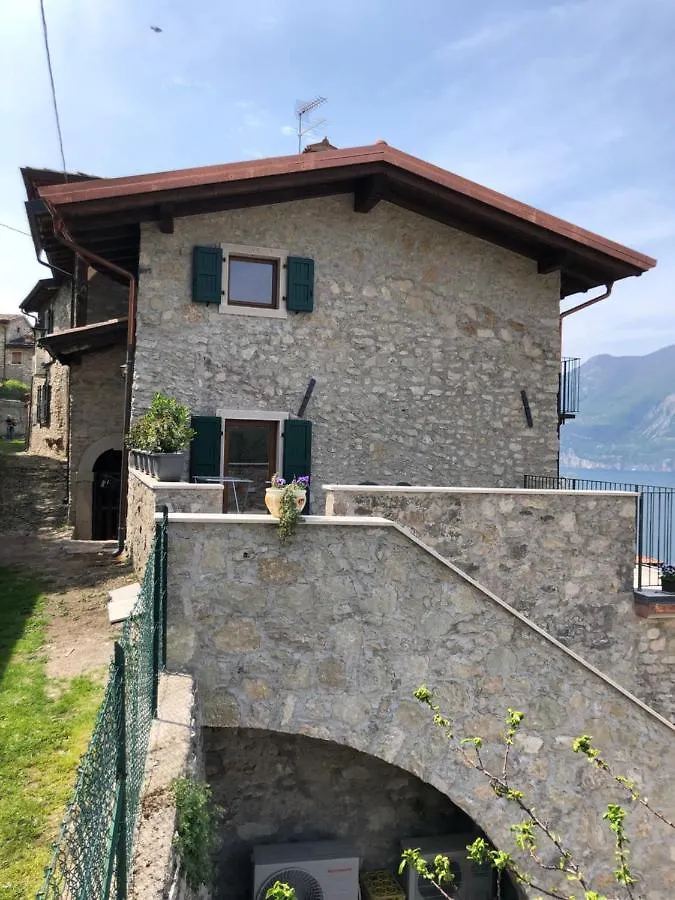 Casa Margherita Brenzone sul Garda